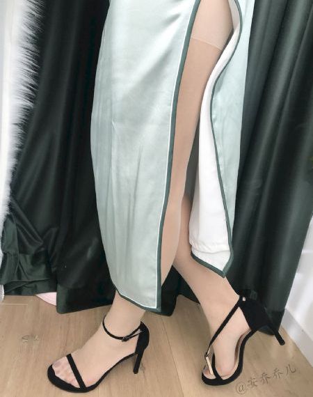 老师的脚奴第二部分_中文免费免费观看超清