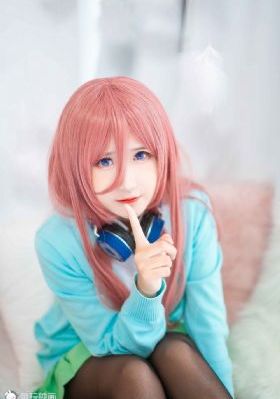 亚洲国产小视频精品久久久三级_西瓜影音免费全集观看