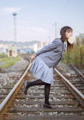 亚洲中文字幕一二三四_电影无删减西瓜视频在线观看