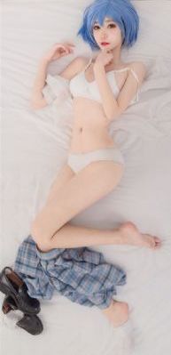 日本大香伊一区二区三区_TS抢先版普通话在线观看