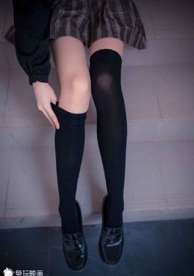 高中女学生破苞视频免费_吉吉影视免费观看高清版