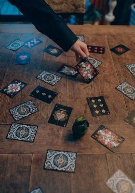 欧美一区二区三区午夜精品_枪版本草中国在线观看免费