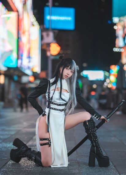 成人草莓_无删减全集国产在线观看