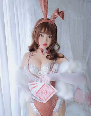 白素贞黄色小说_神马午夜未删减版在线观看