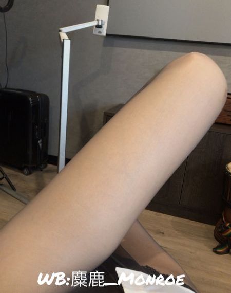 风骚性感小少妇_迅雷视频正片免费观看