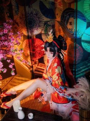 欧美熟女3p_4K高清韩国电影在线观看